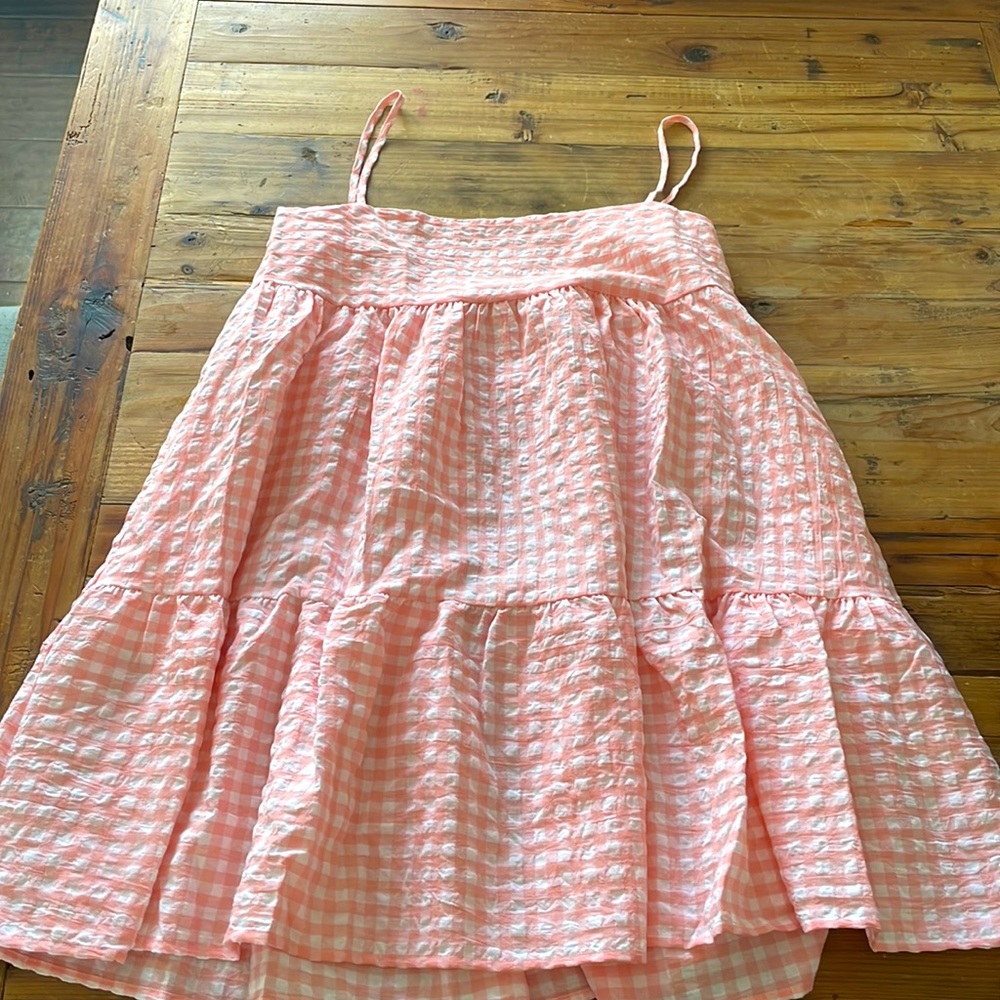 Petal & Pup Pink and White Dress. Never been worn. Size 6. Adjustable Straps.